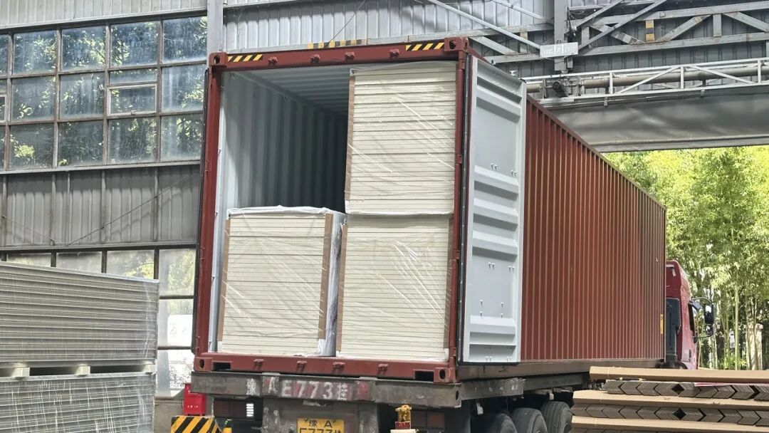 宝润达聚氨酯封边岩棉板 宝润达聚氨酯封边岩棉板