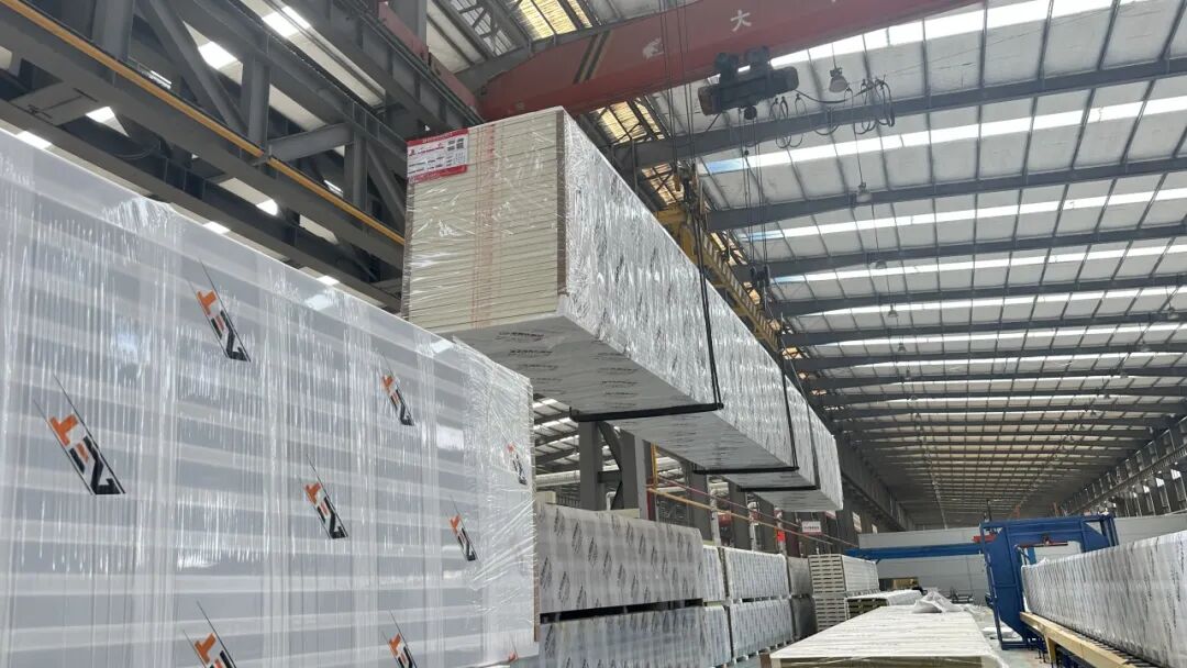 双线交货，齐发工地！客户盛赞：选择宝润达，施工省心，服务品质真到位！