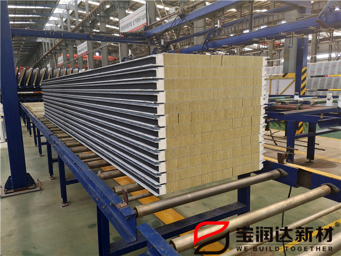 聚氨酯复合板推荐：生产工艺、性能对比与厂家选择建议